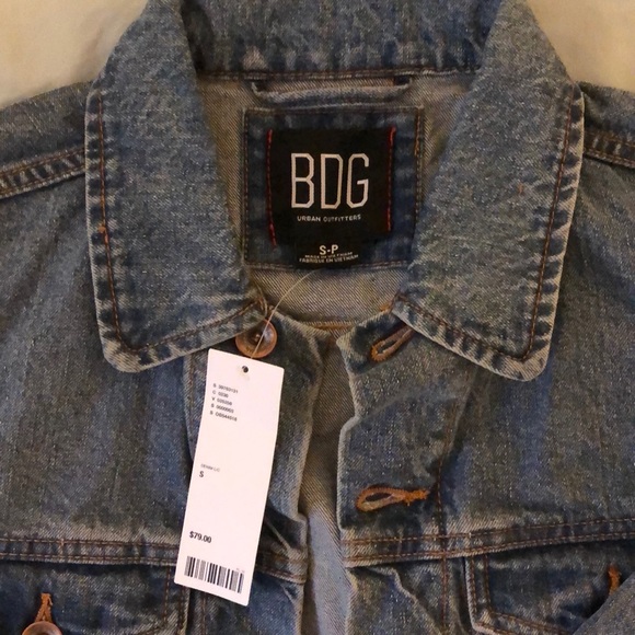 Urban Outfitters jean jacket - Picture 2 of 6